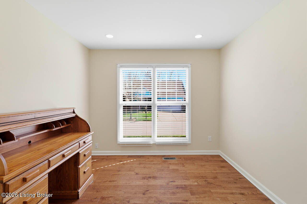 11200 Hammond Dr
