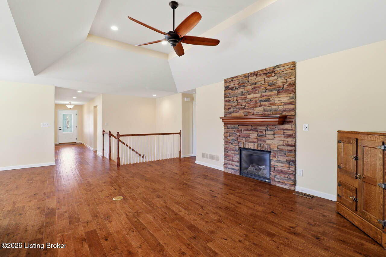 11200 Hammond Dr