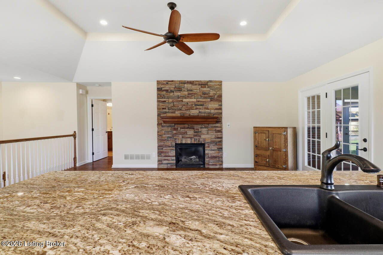 11200 Hammond Dr