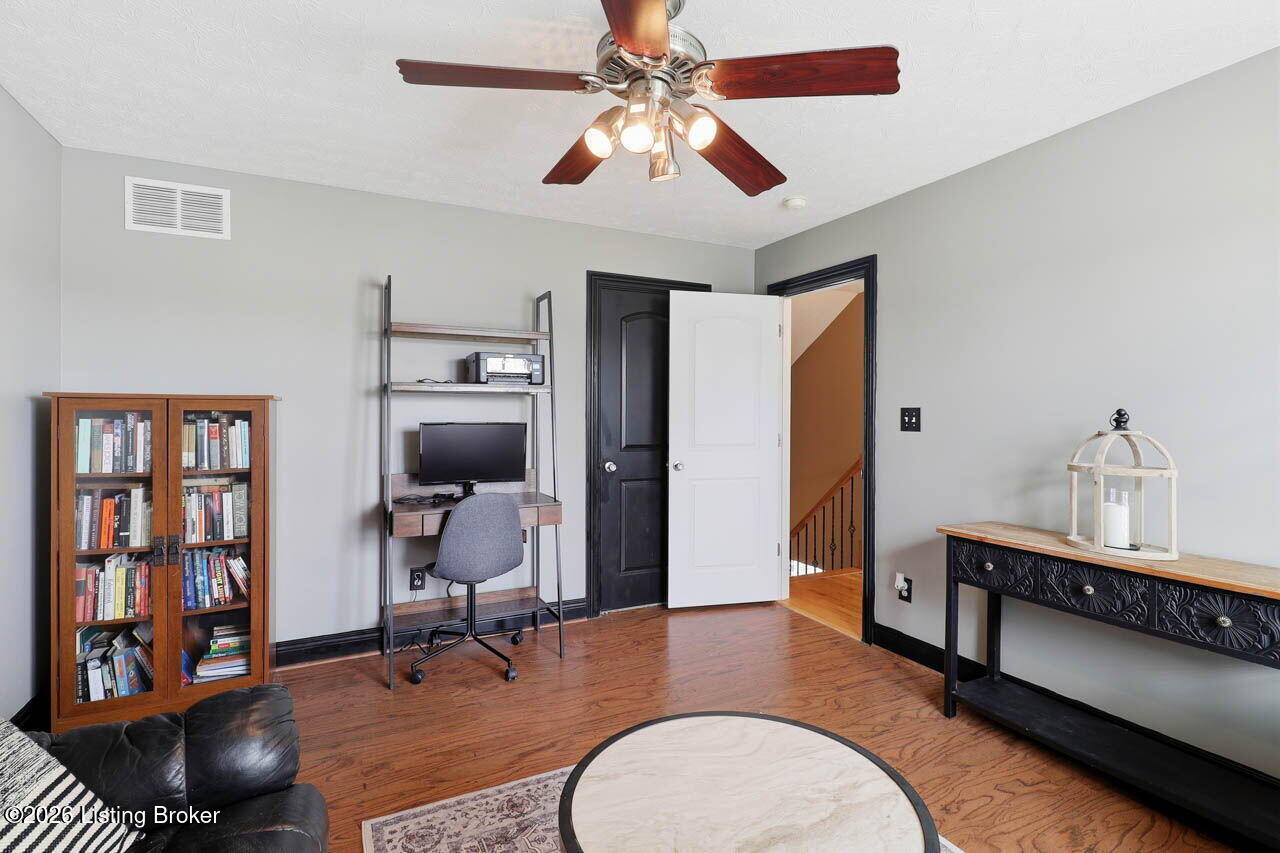 236 Bentwood Dr