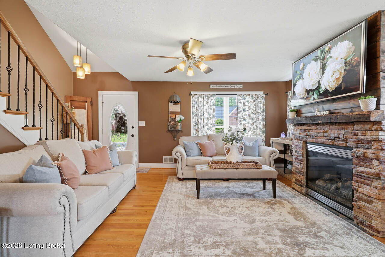 236 Bentwood Dr