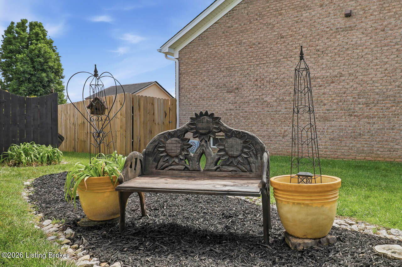 236 Bentwood Dr