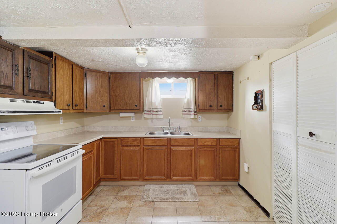 1811 Dixdale Ave