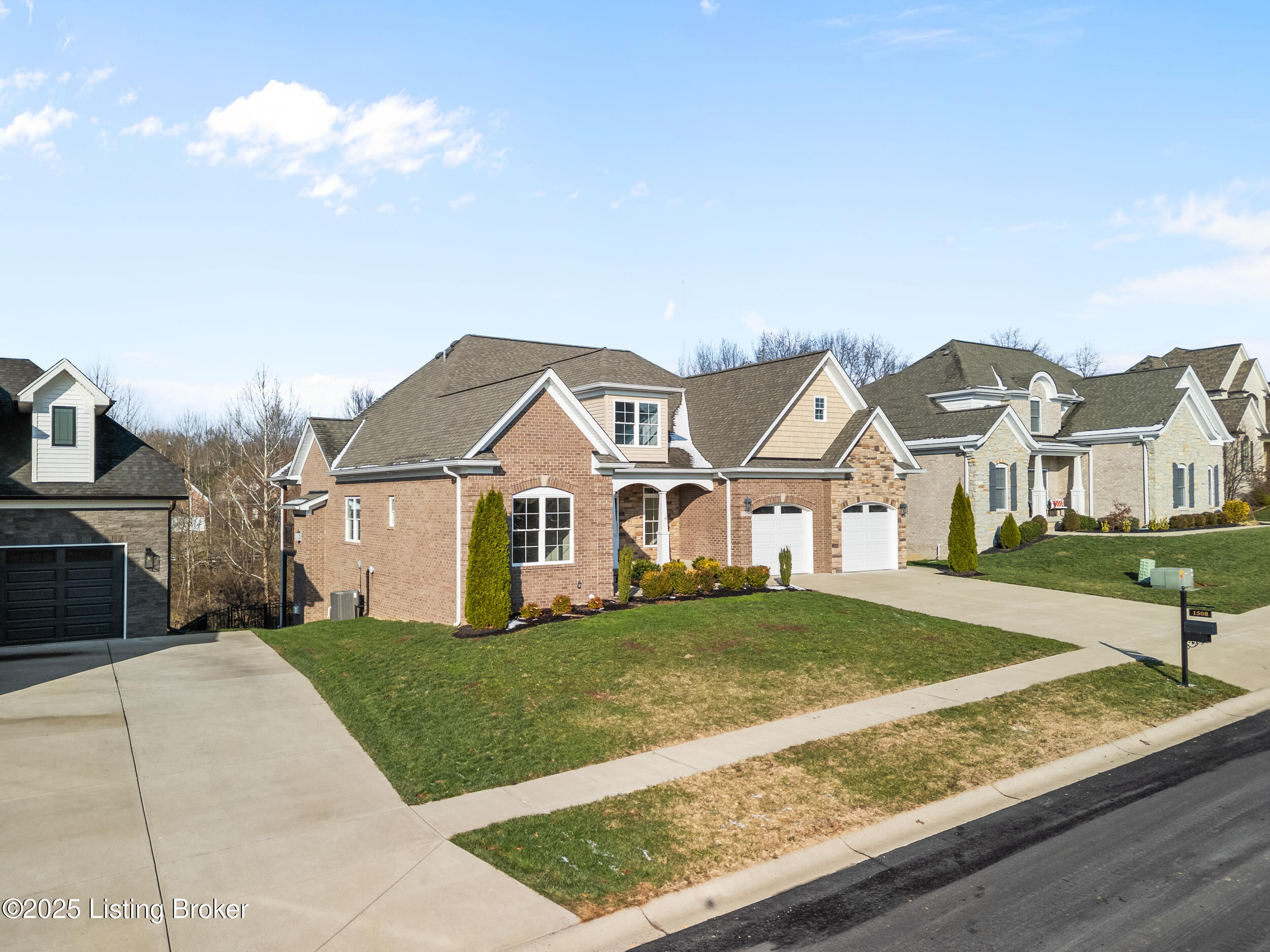 1508 Lincoln Hill Way