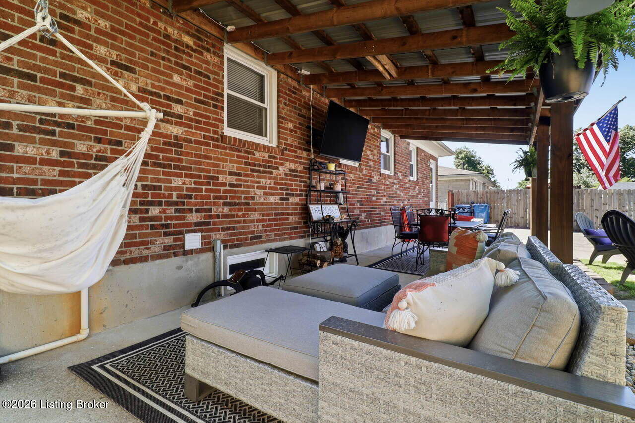 2419 McGee Dr