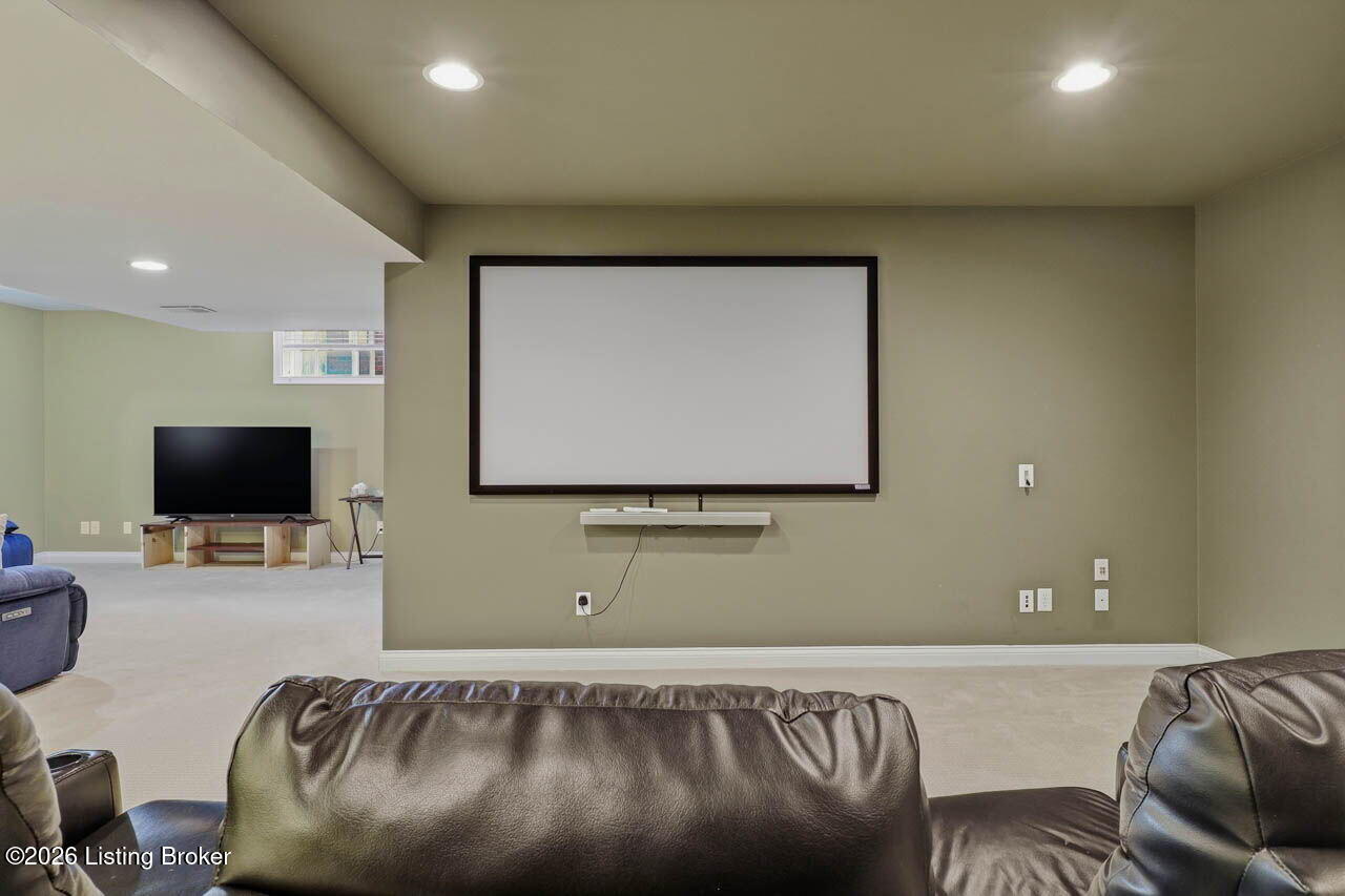 12611 Bernay Pl