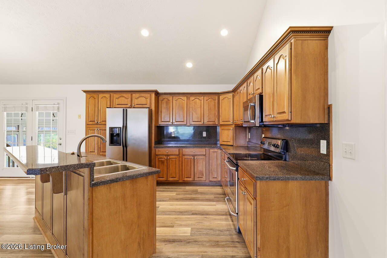 12611 Bernay Pl