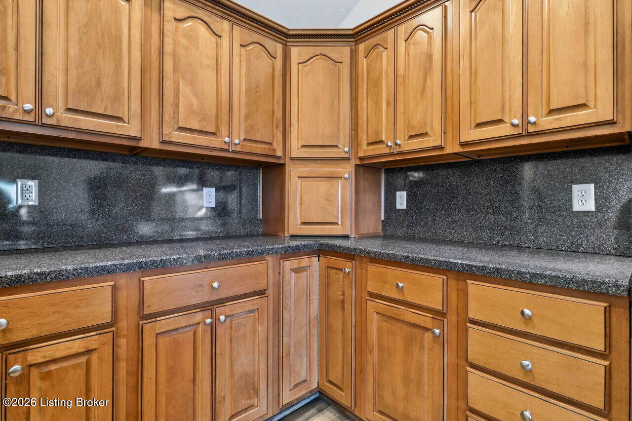 12611 Bernay Pl