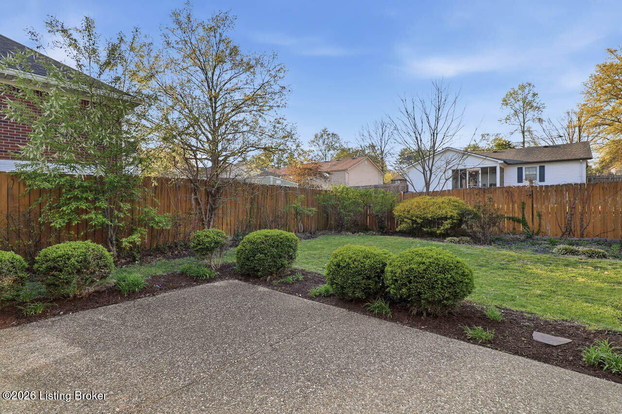 12611 Bernay Pl