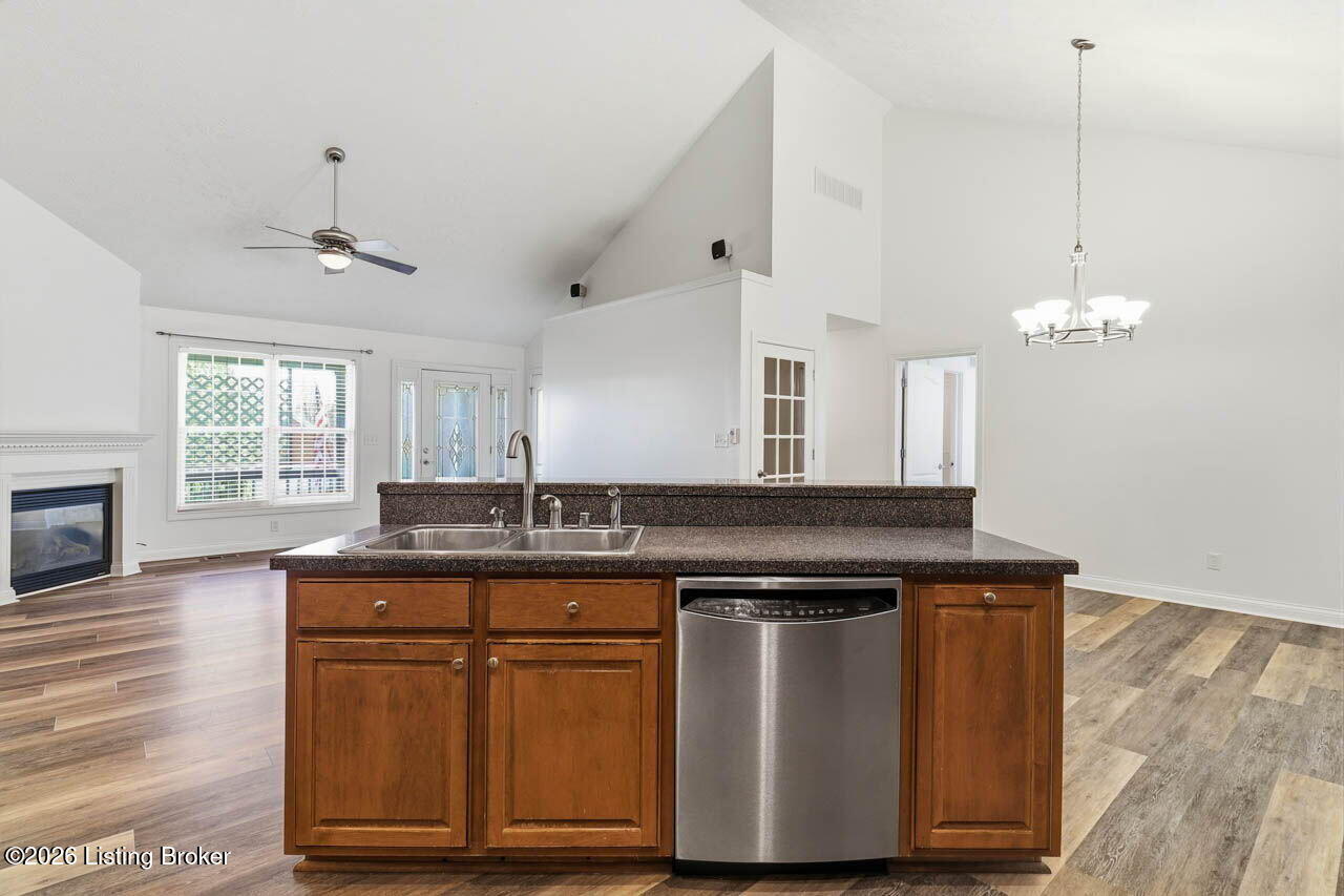 12611 Bernay Pl