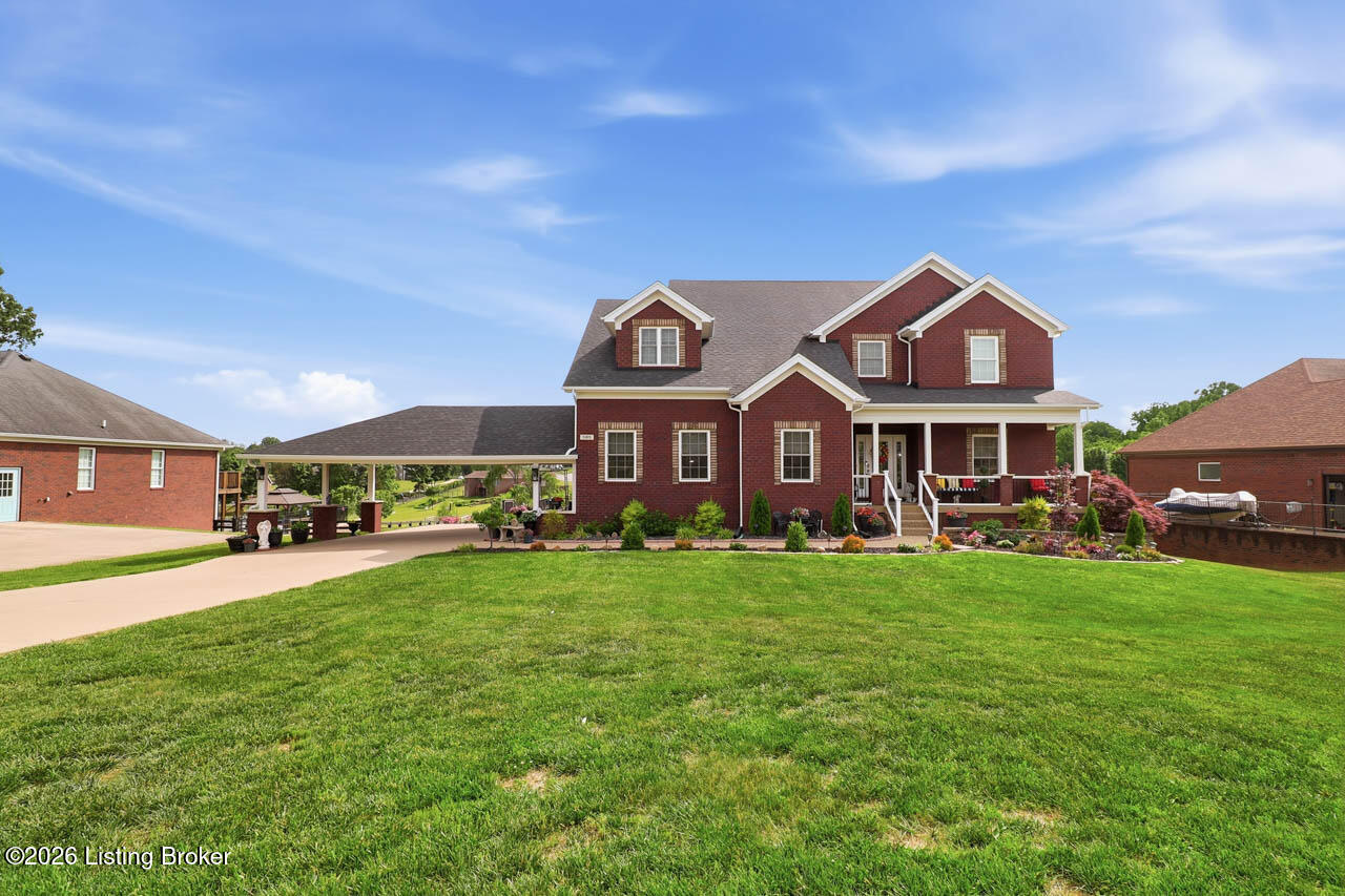 585 Sunray Dr
