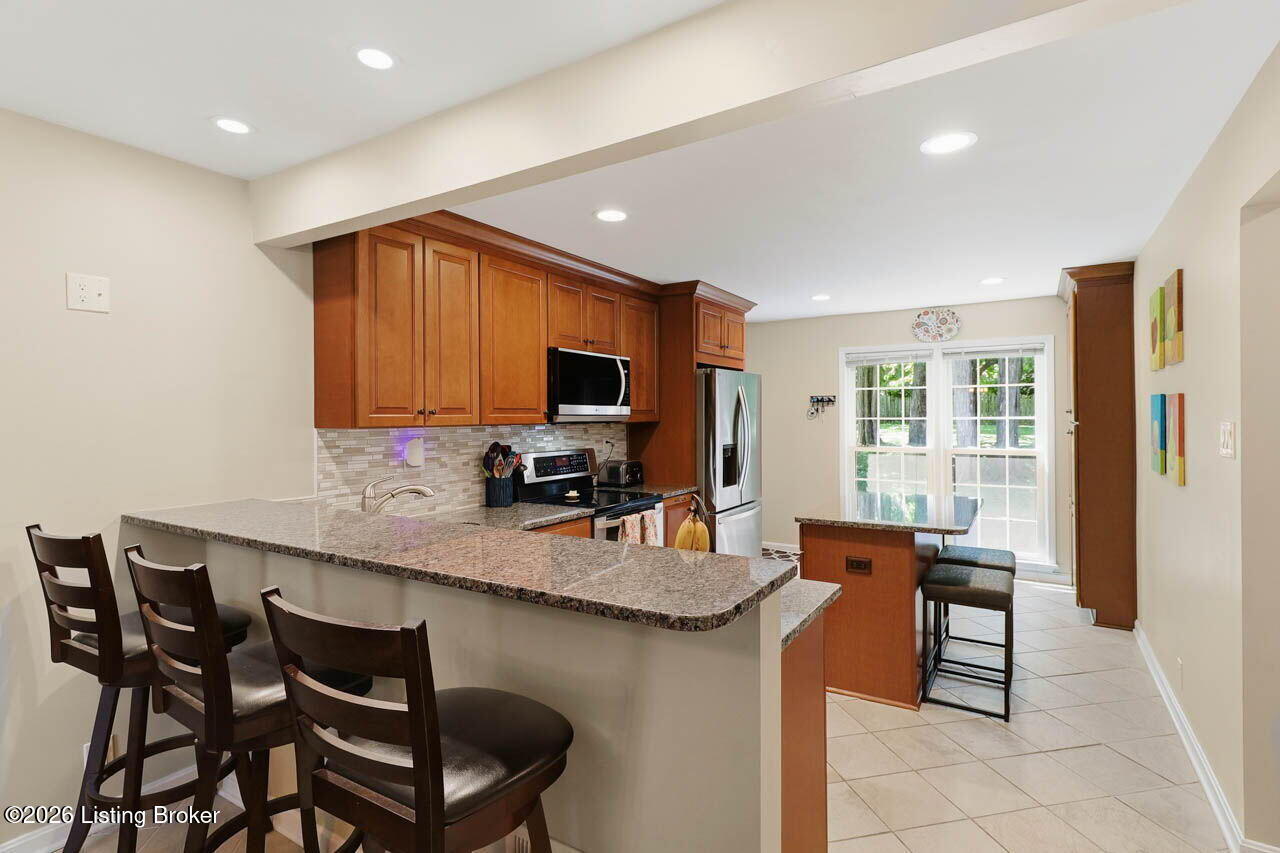 4108 Meadowland Dr