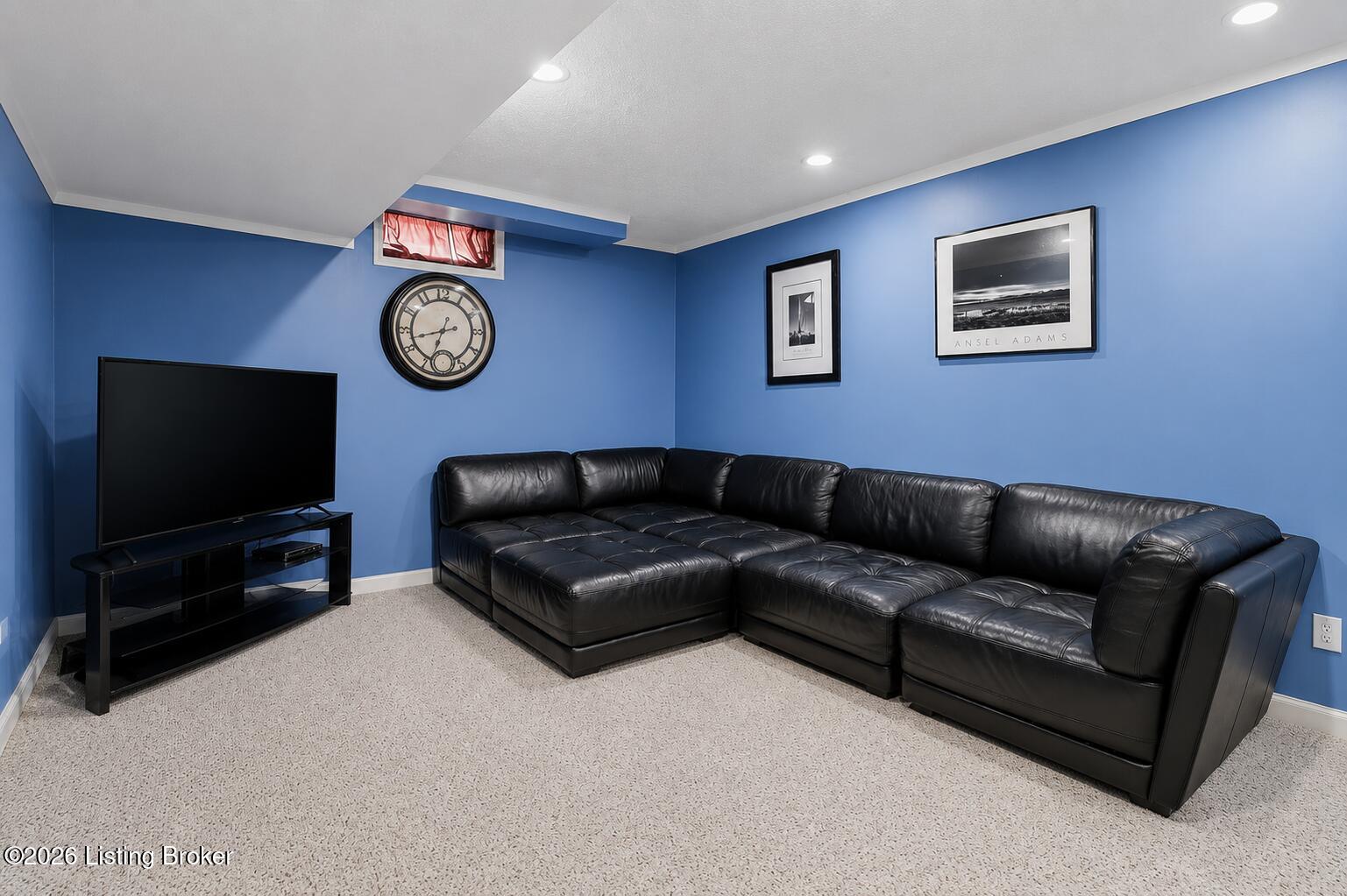 2905 Lake Vista Dr