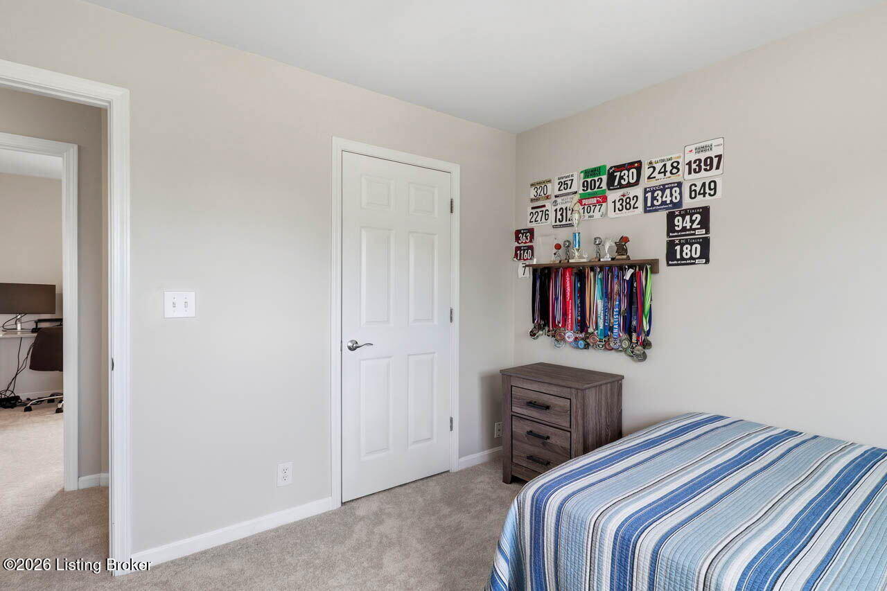 2905 Lake Vista Dr
