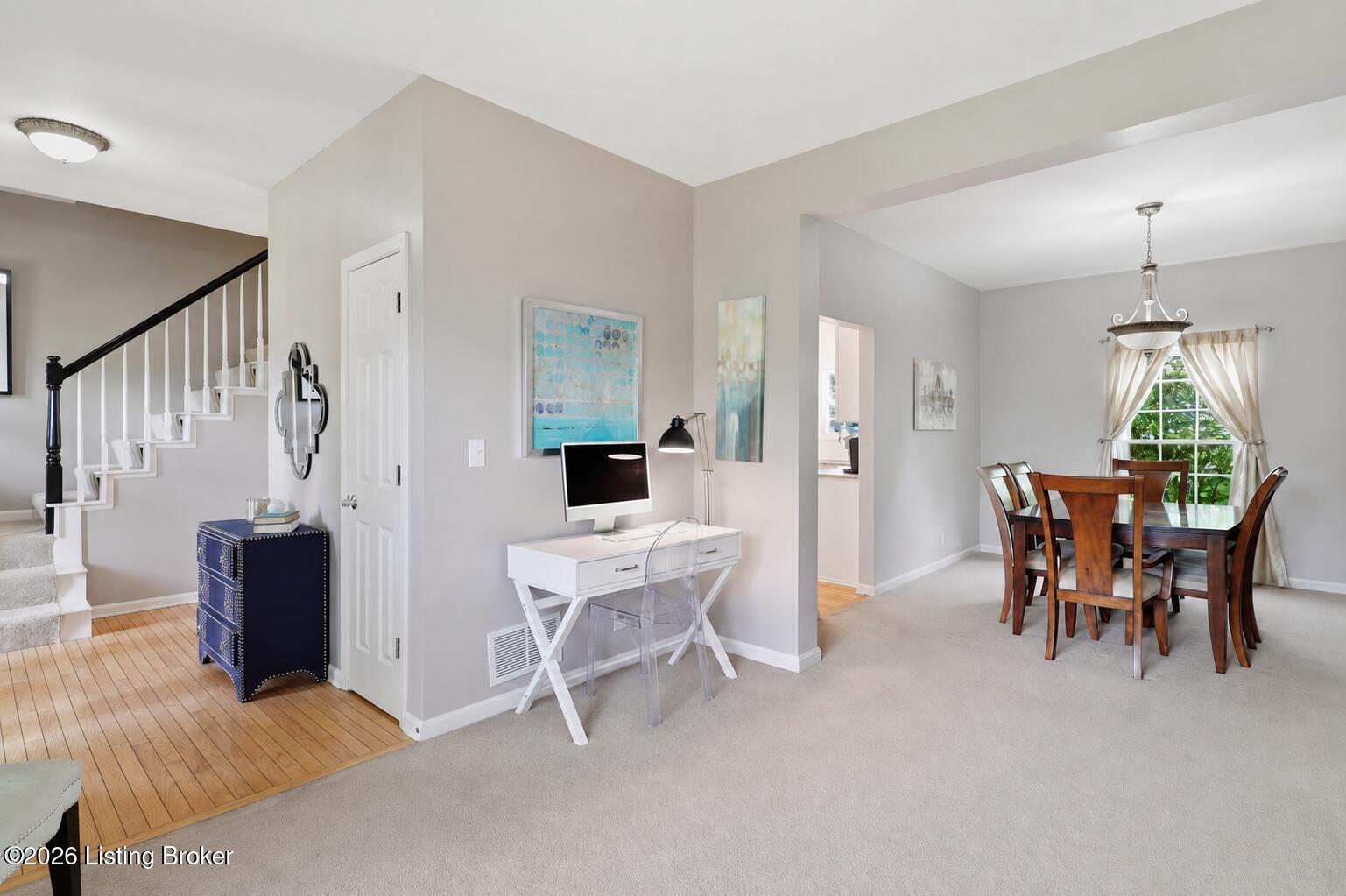 2905 Lake Vista Dr