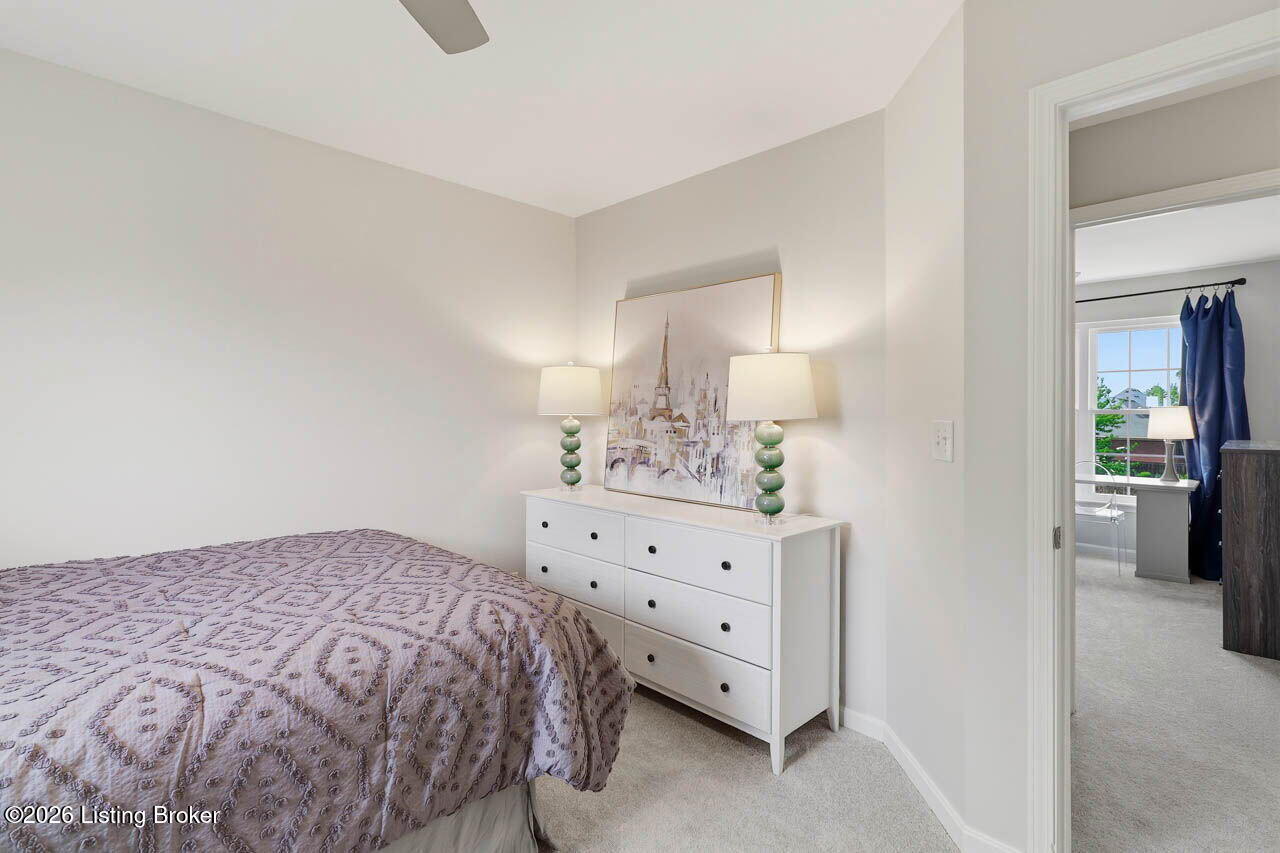 2905 Lake Vista Dr
