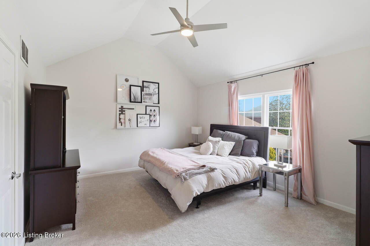 2905 Lake Vista Dr