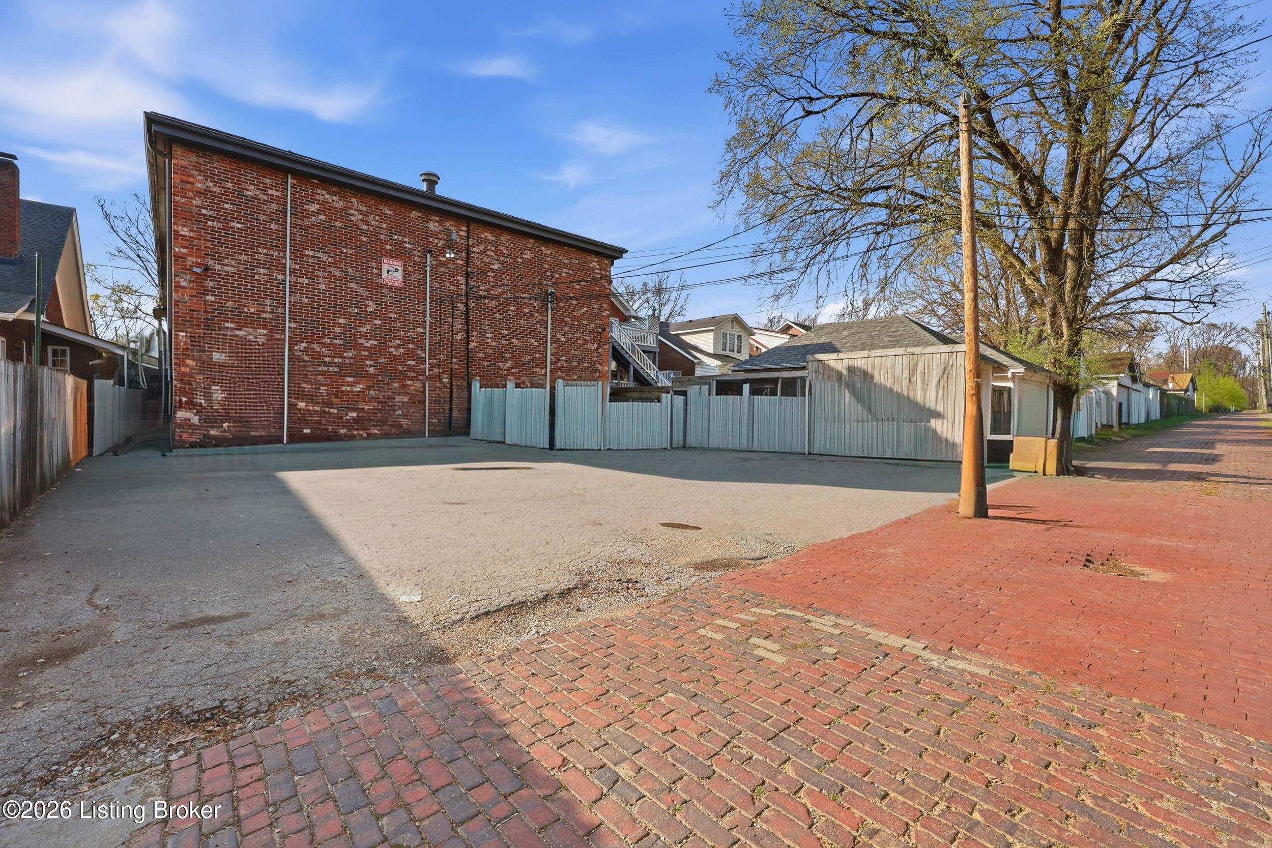 2189 Baringer Ave