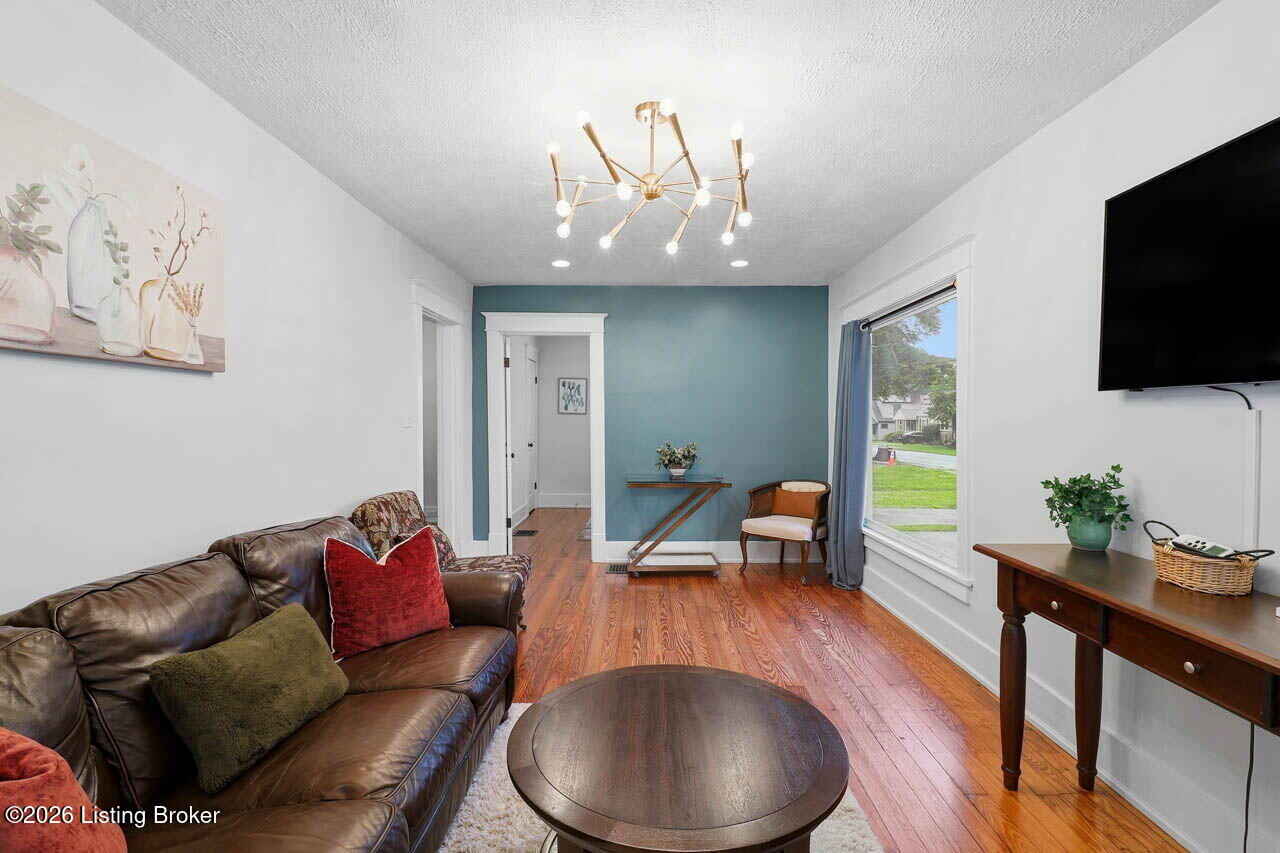 1521 Belmar Dr