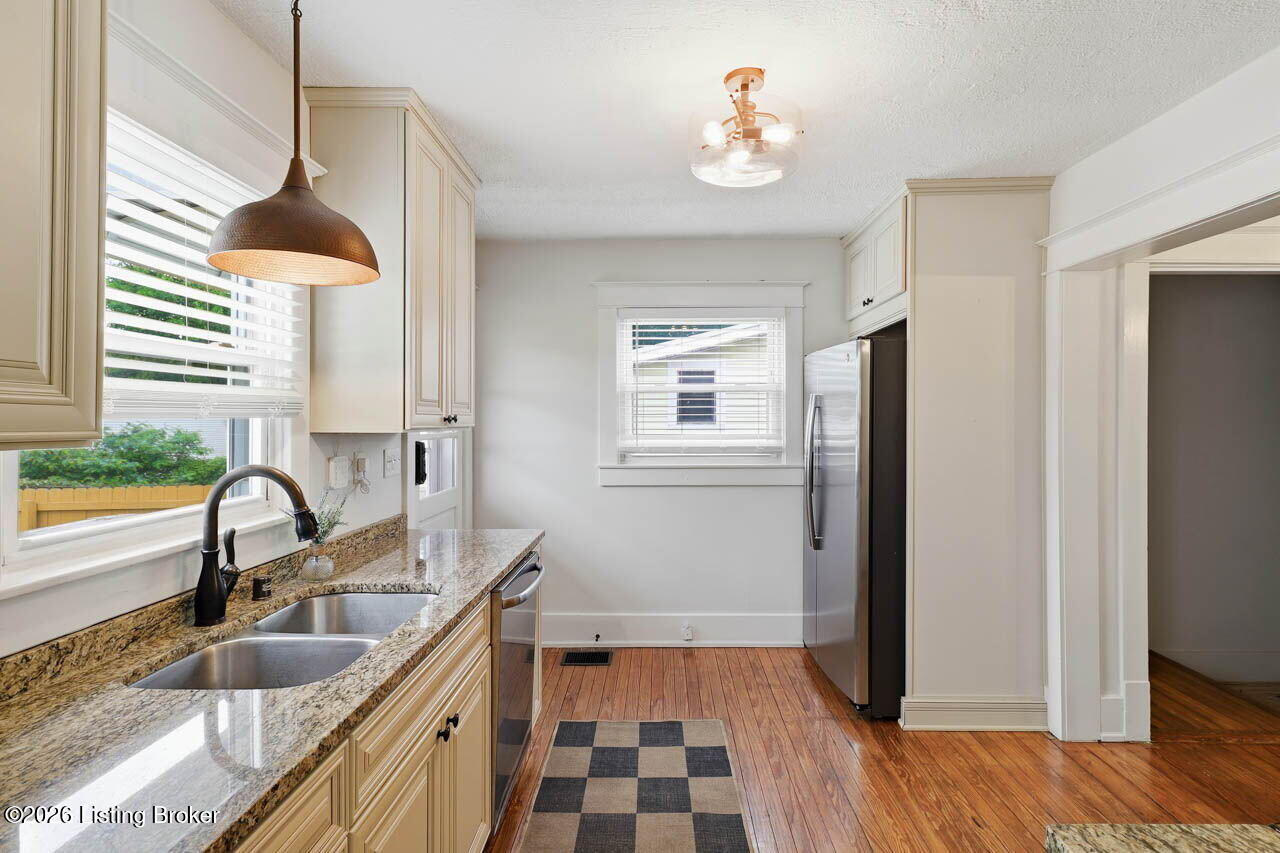 1521 Belmar Dr