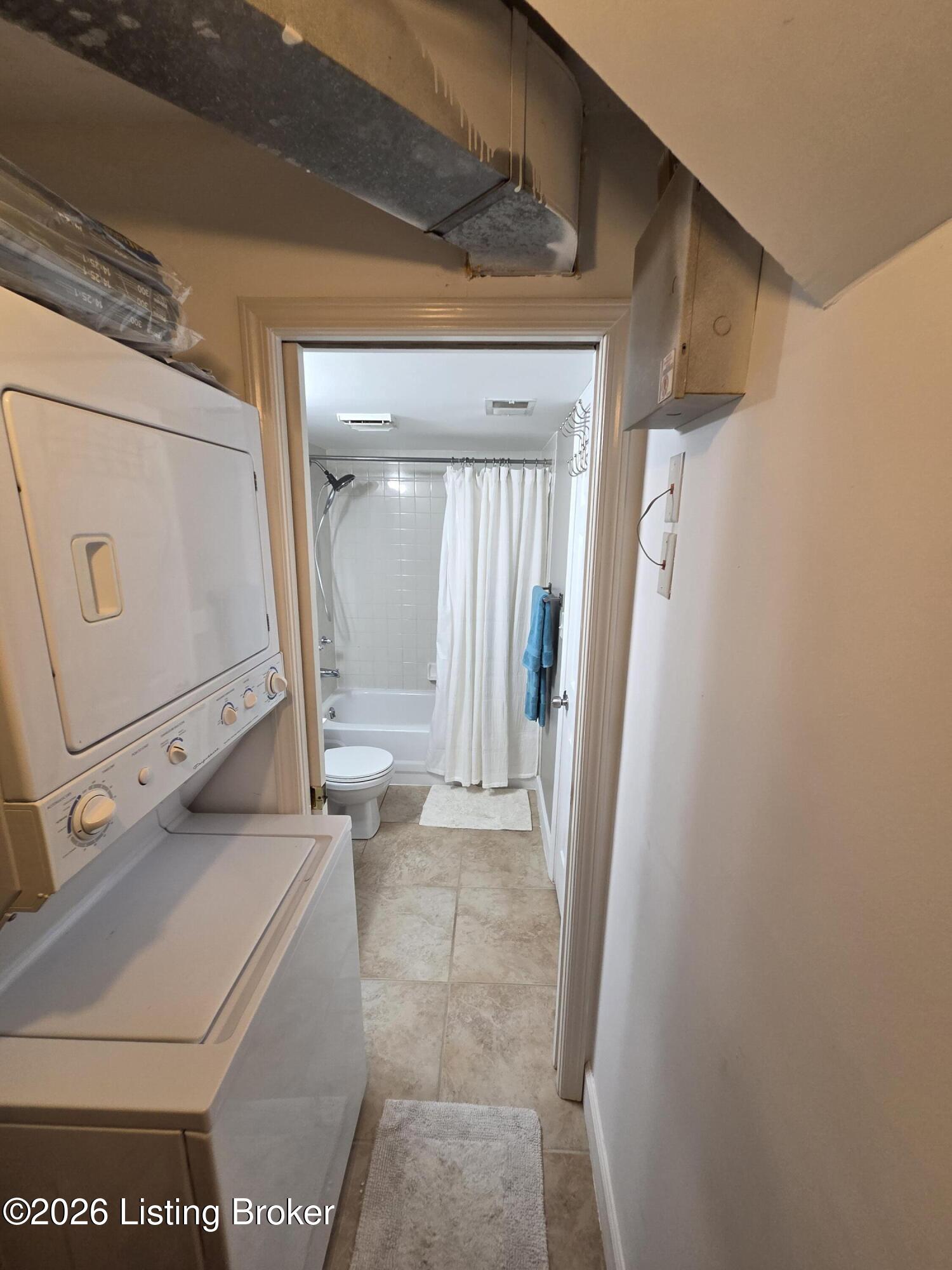 59 Lake Ave