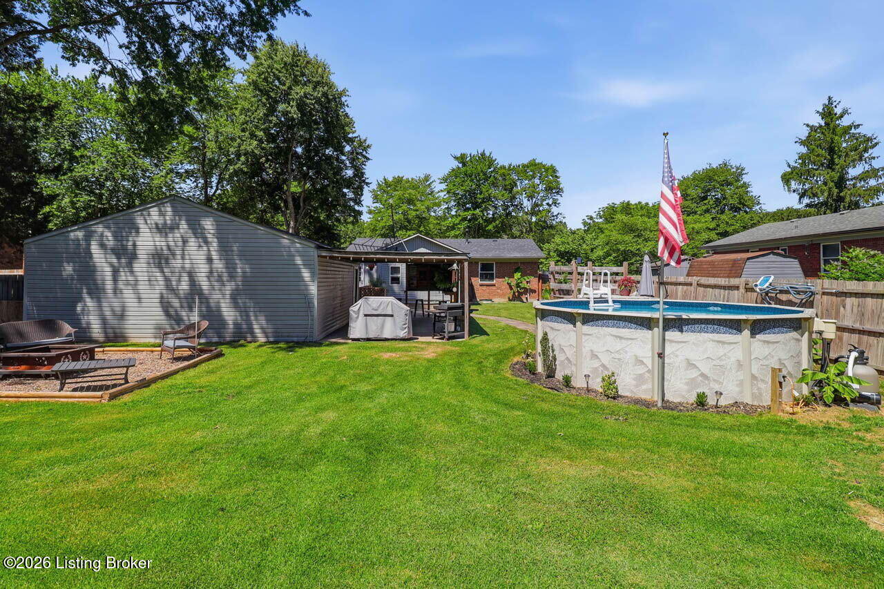 402 Ecchappe Ln