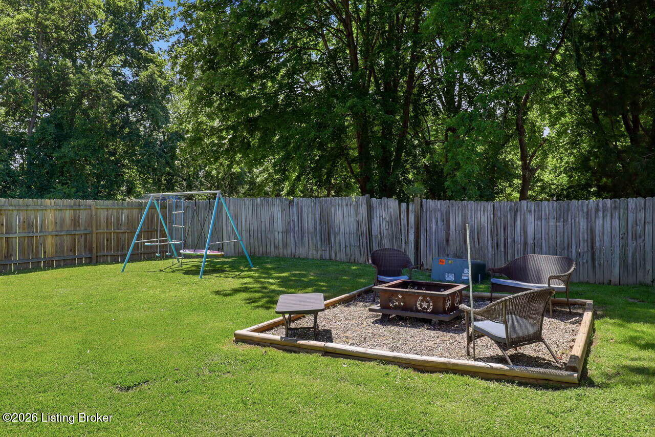 402 Ecchappe Ln
