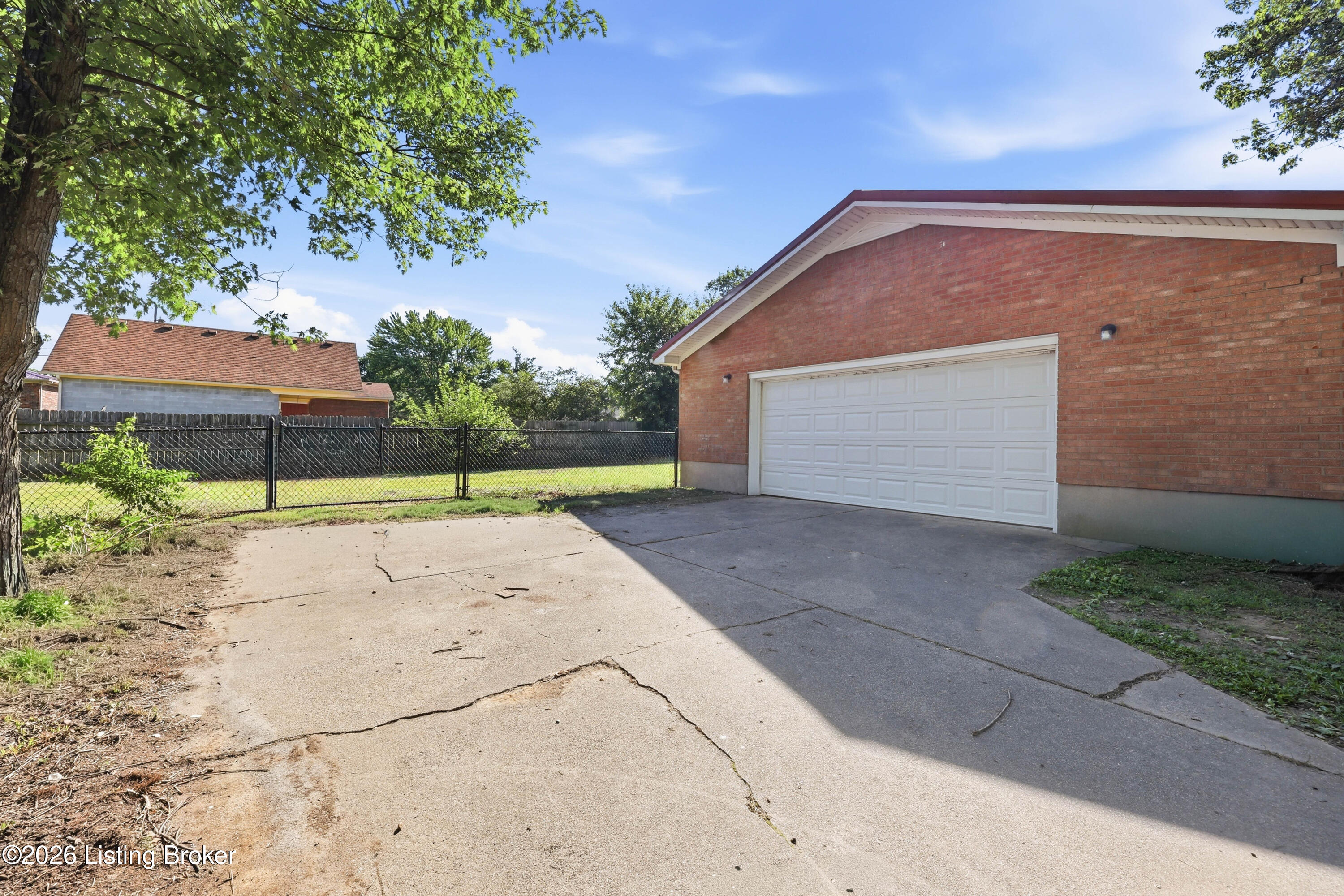 370 Concord Dr