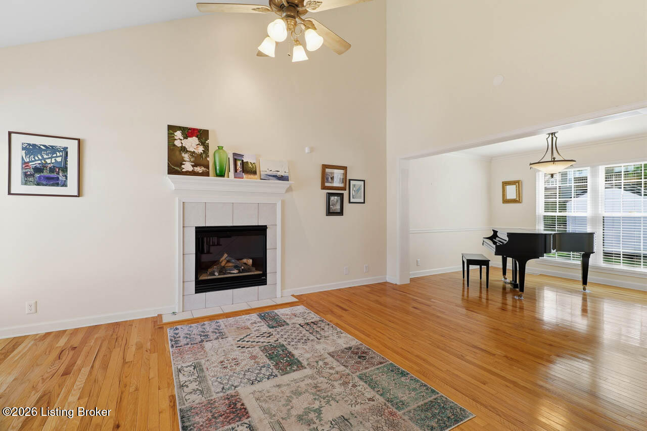 5104 Silverton Ln