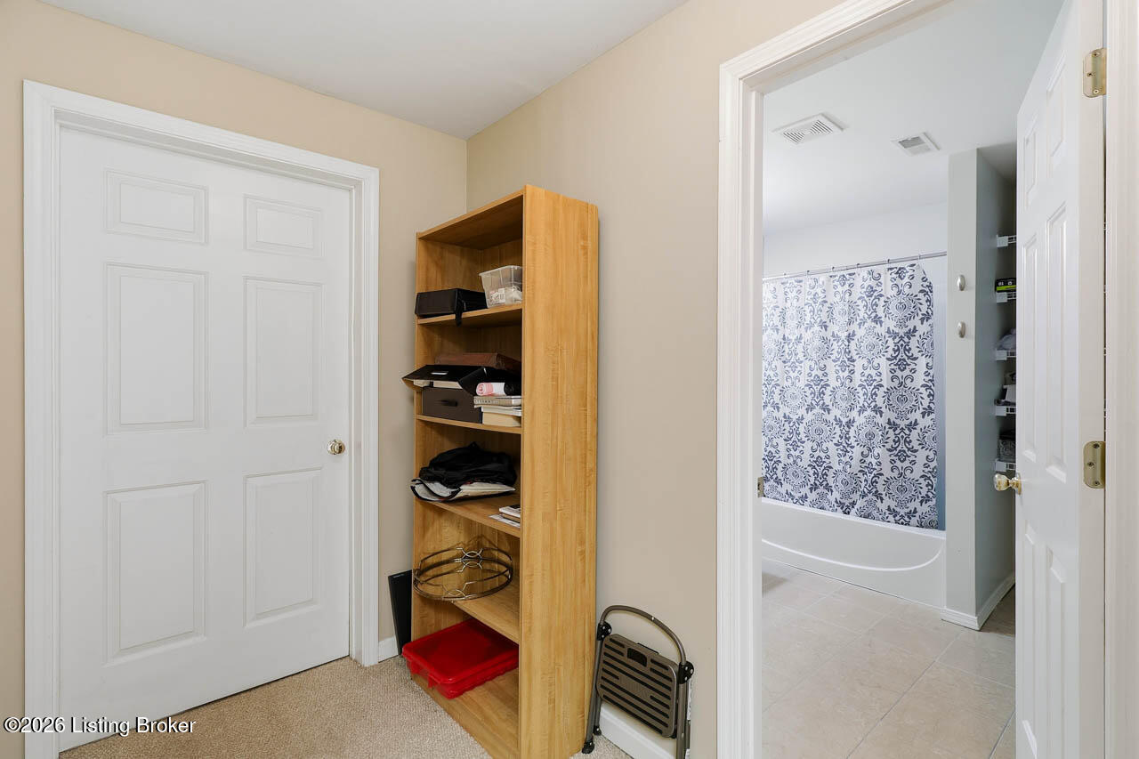 5104 Silverton Ln