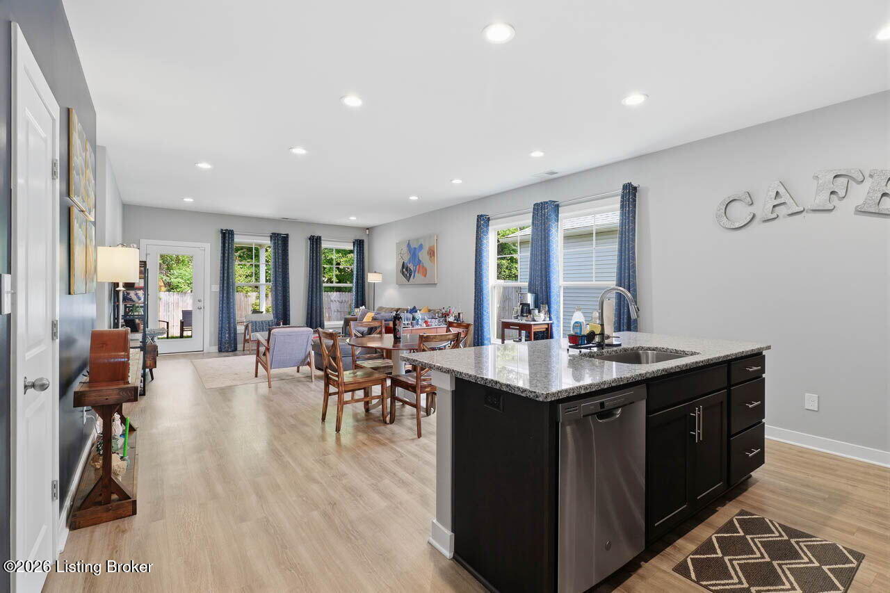 6502 Oak Village Dr