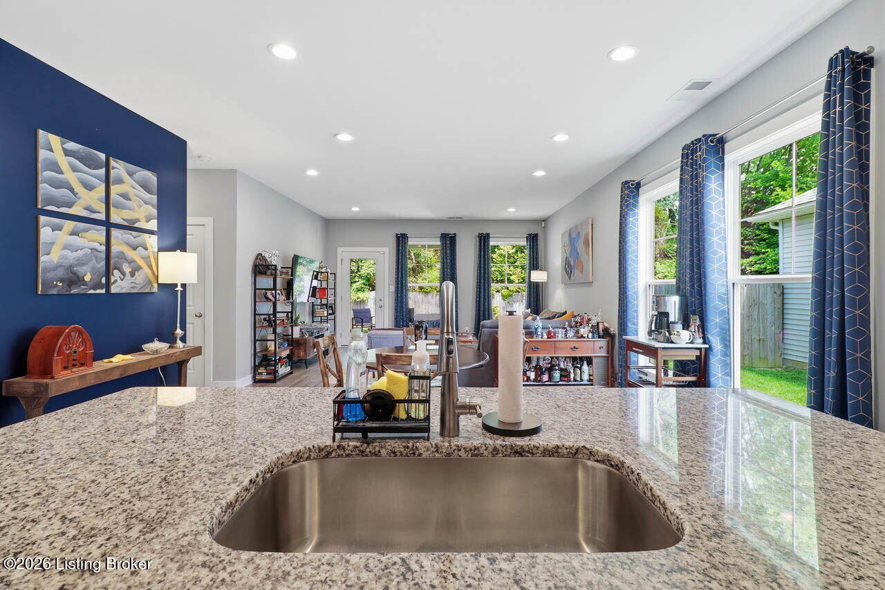 6502 Oak Village Dr