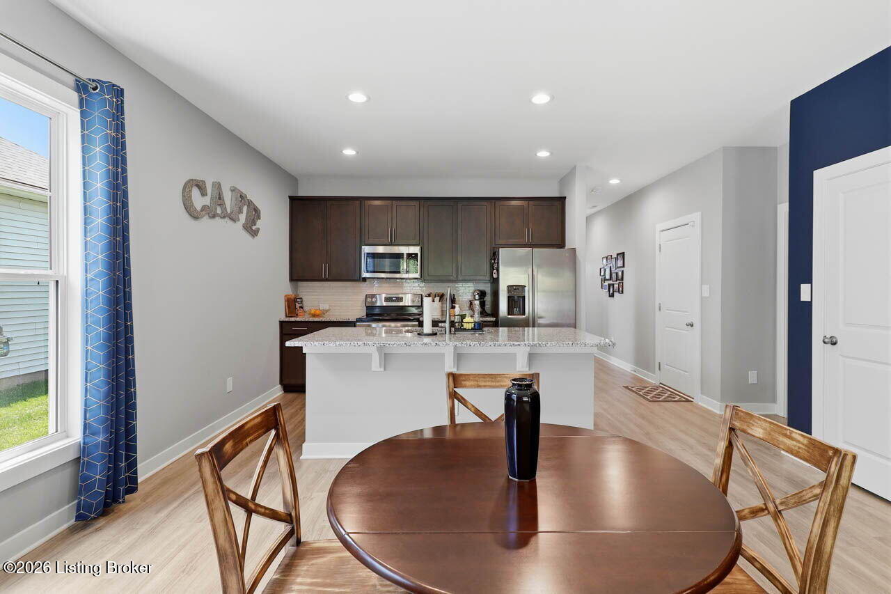 6502 Oak Village Dr
