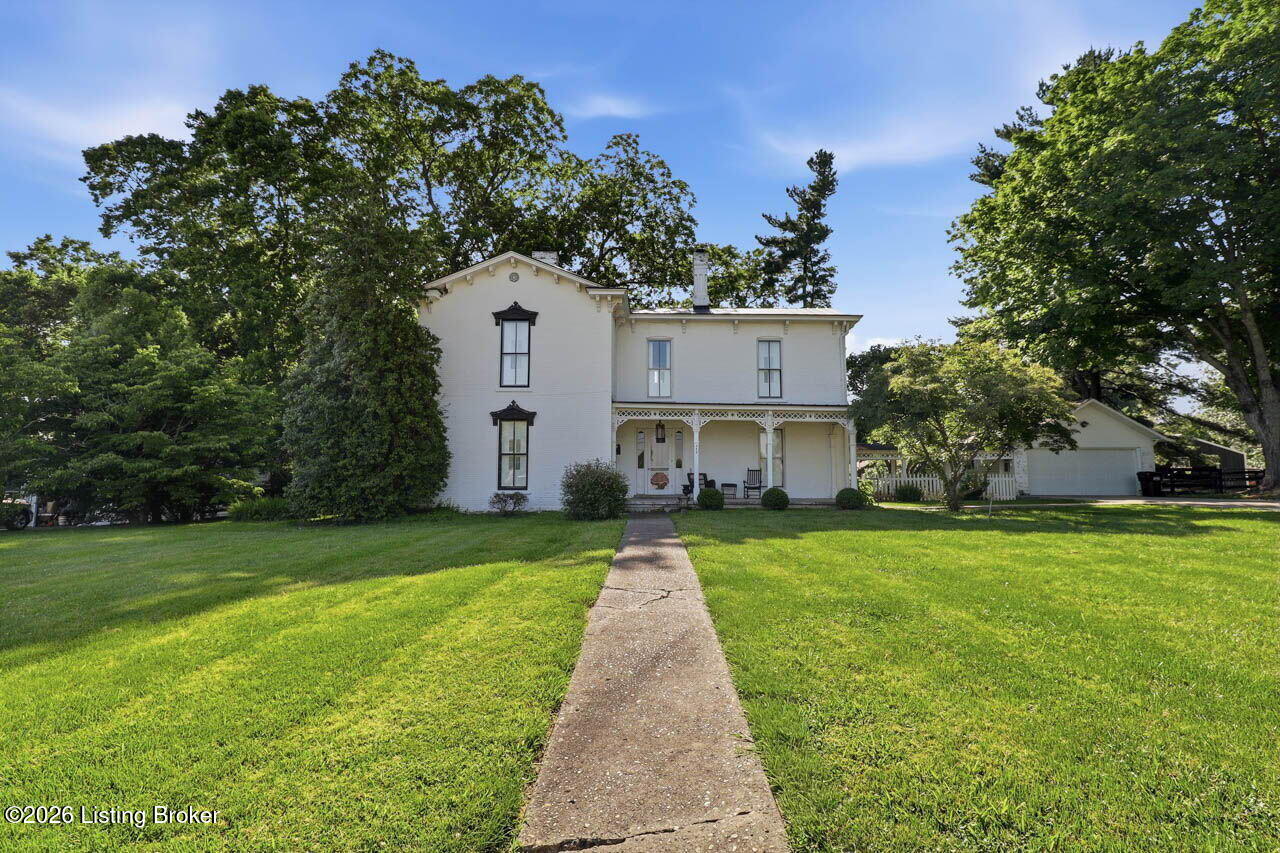 559 N Main St