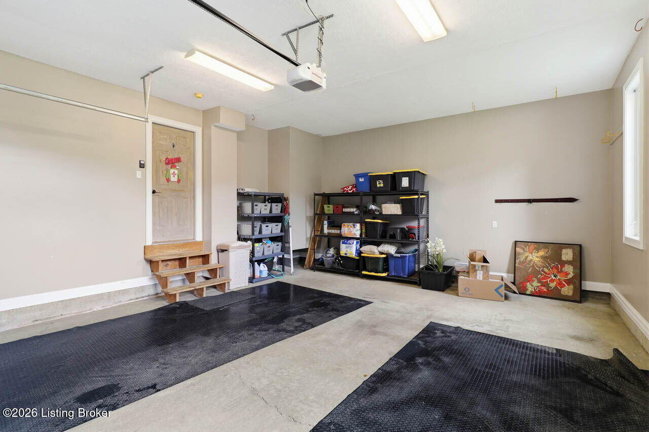 242 White Oak Dr
