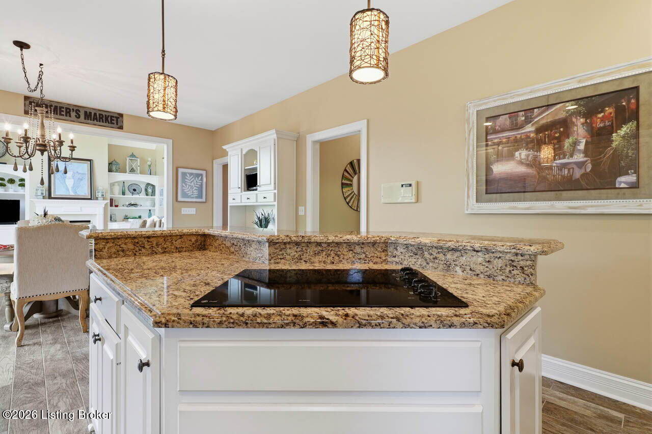 242 White Oak Dr