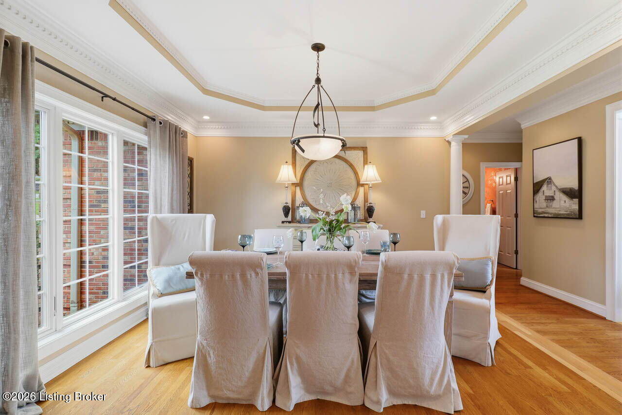 242 White Oak Dr