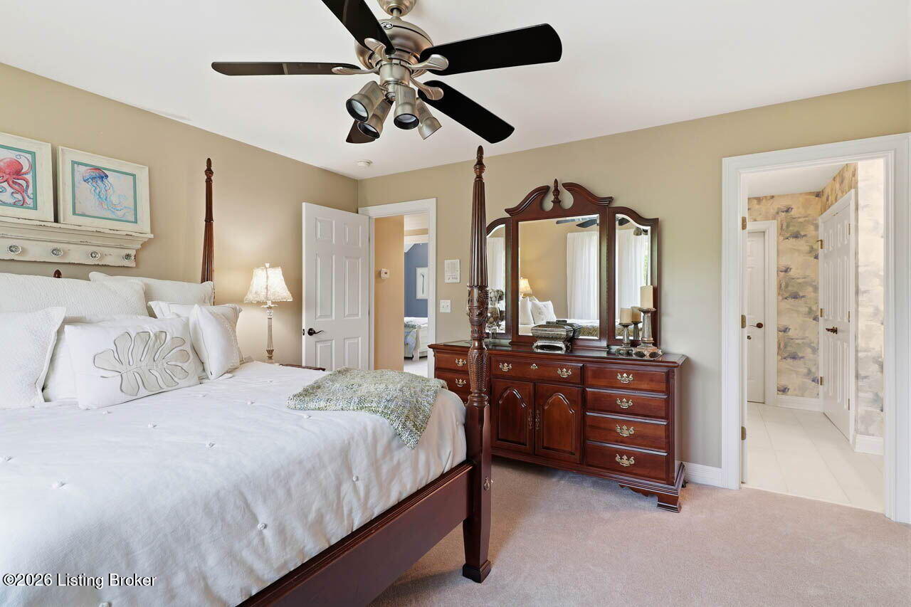 242 White Oak Dr