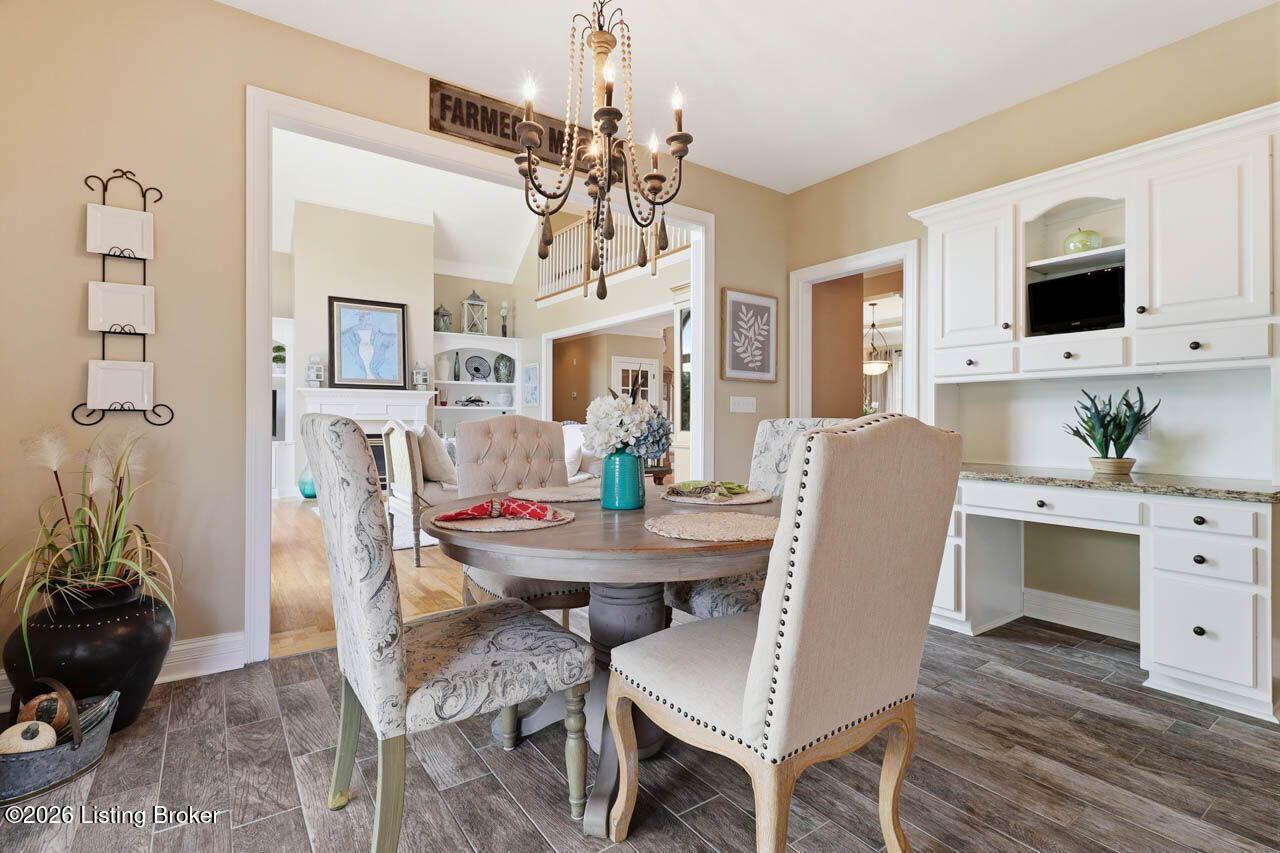 242 White Oak Dr