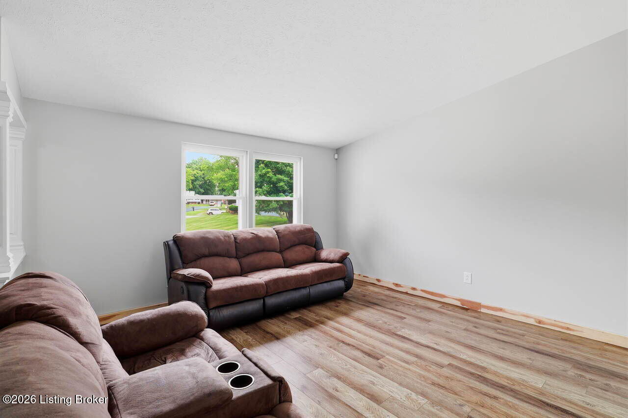 11212 Kendalton Pl