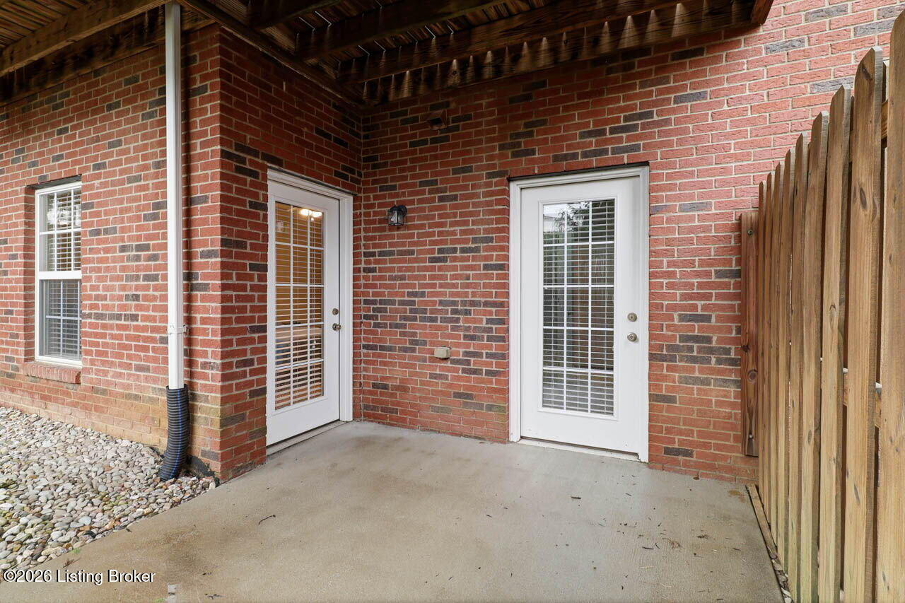 213 S Dorsey Ln