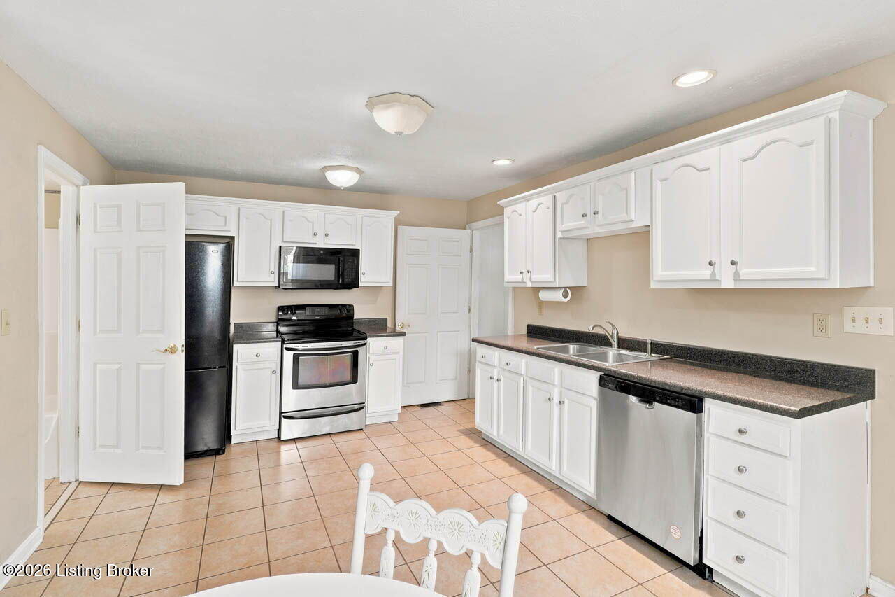 1070 Highland Ave