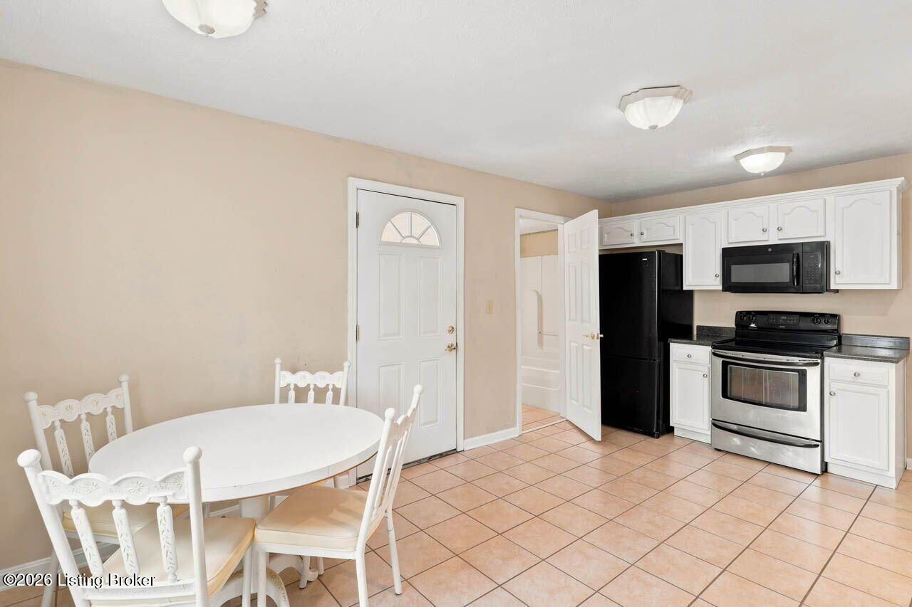 1070 Highland Ave