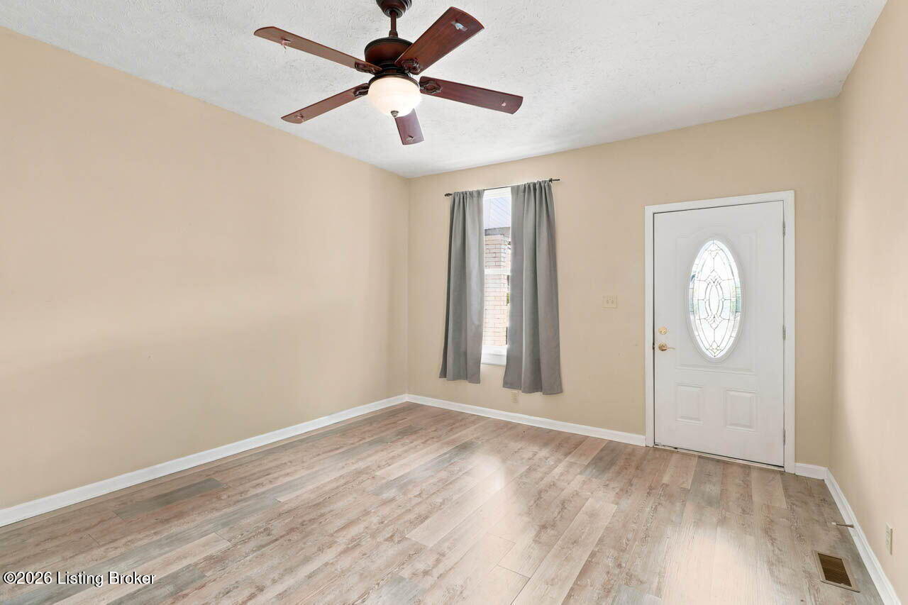 1070 Highland Ave