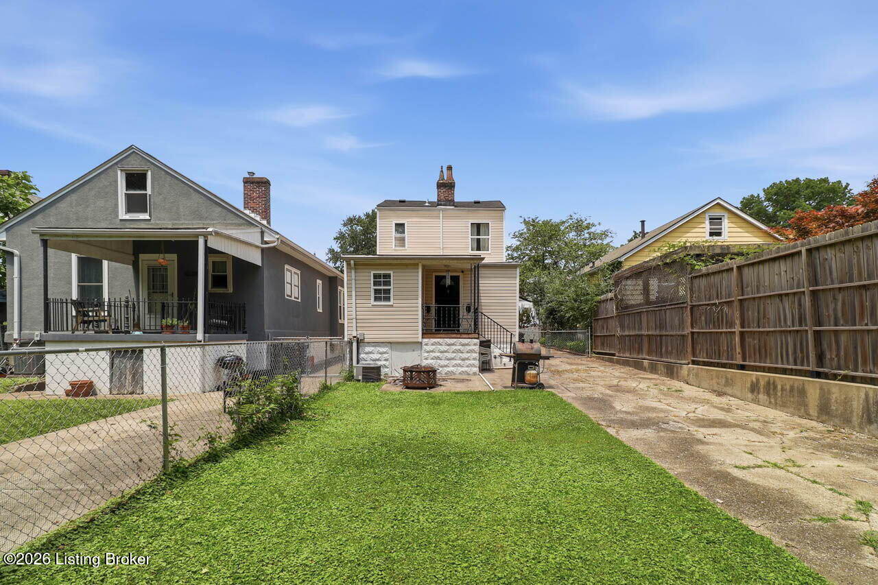 1070 Highland Ave