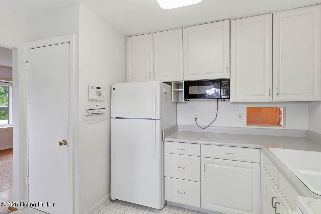 3103 Evon Ct