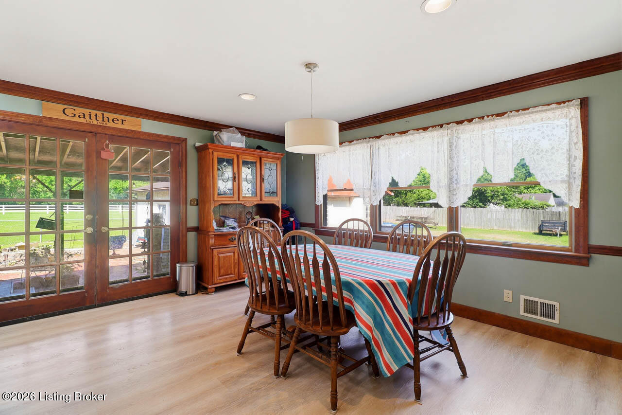 6701 Scenic Trail