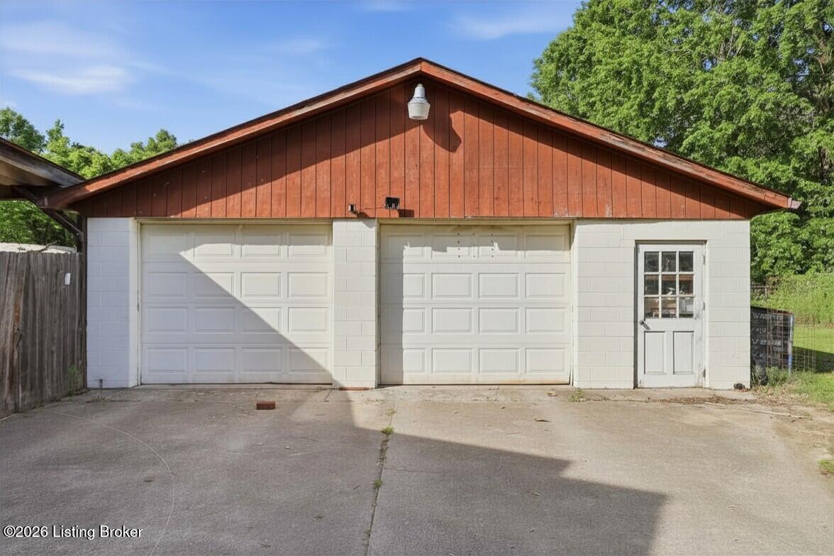 6701 Scenic Trail