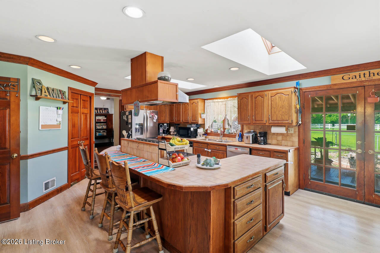 6701 Scenic Trail