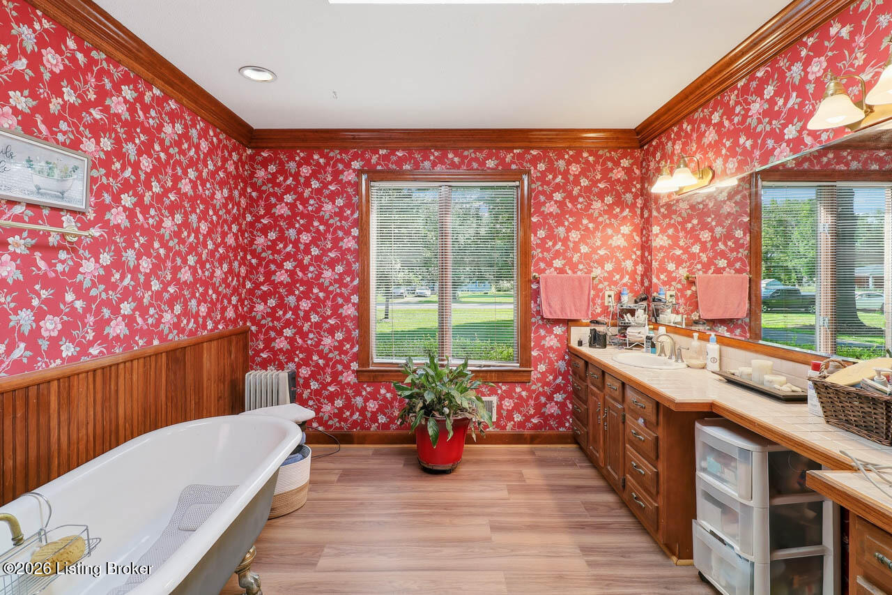 6701 Scenic Trail